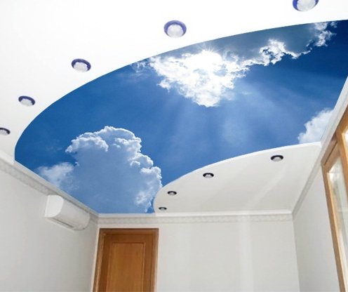 Фотообои облака на потолок